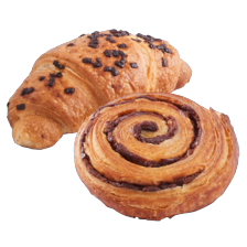 Kaneelbroodje of chocolade croissant